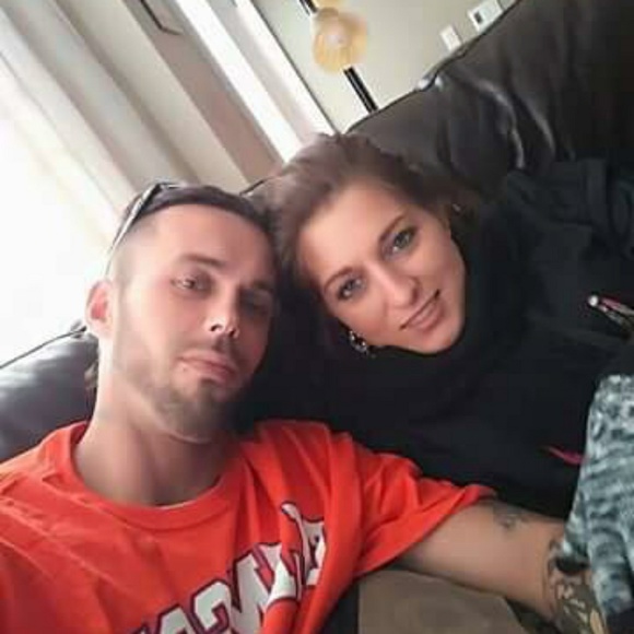 Meet your Posher, Lisa - Picture 1 of 1